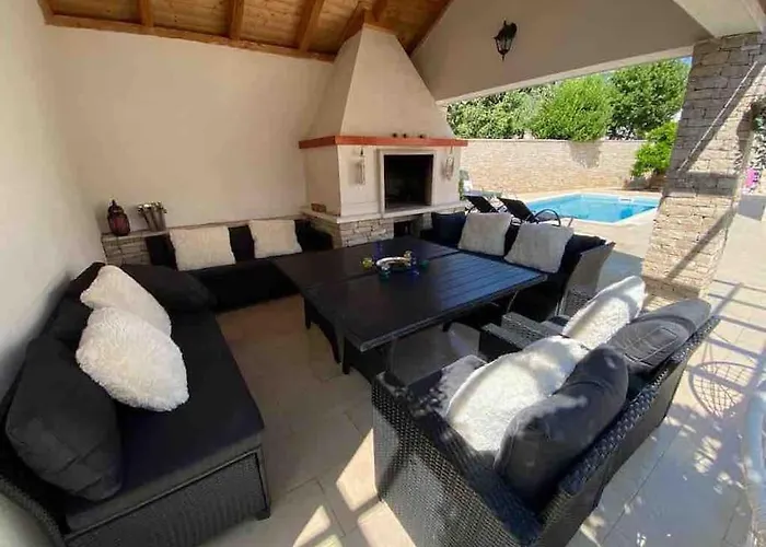 Villa Rosa *