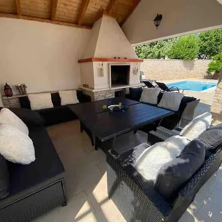Villa Rosa *