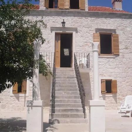 Rosa Villa Kuciste